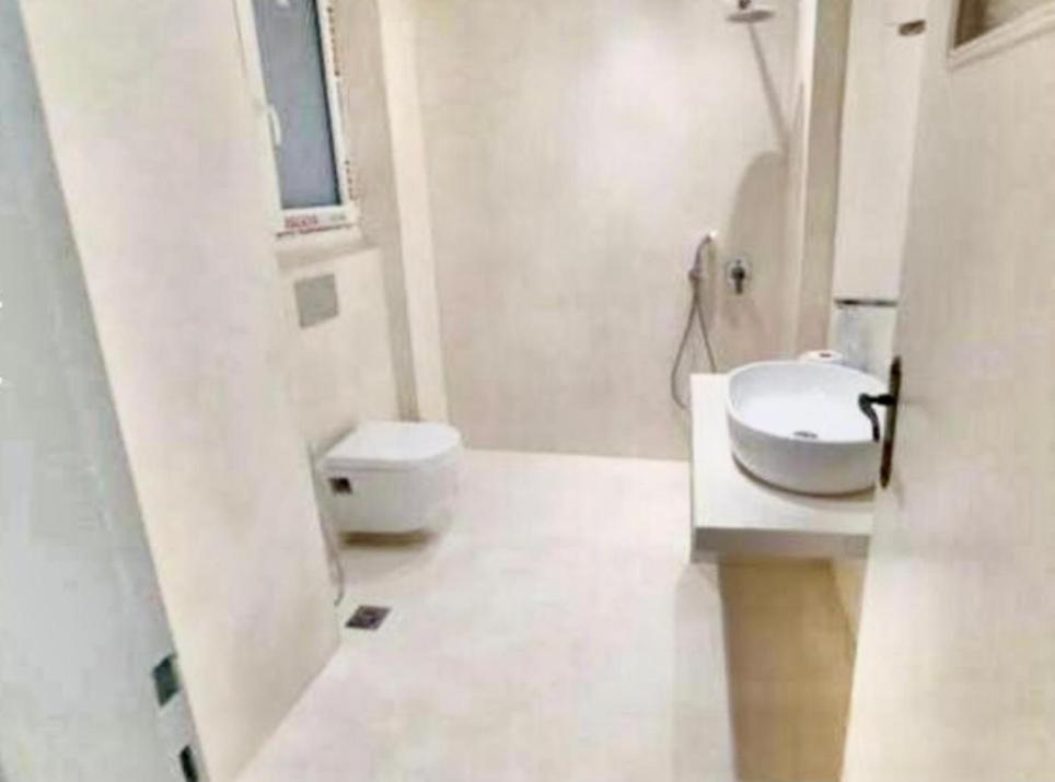 Economy Shared Apartment D In Central Athena Bagian luar foto