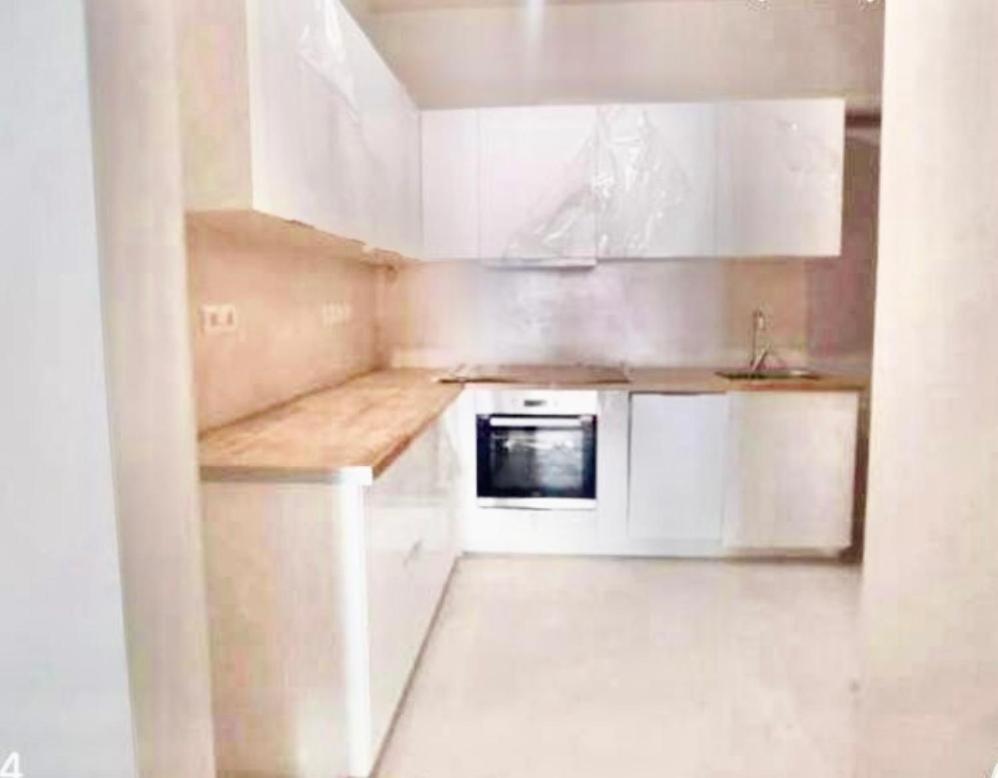 Economy Shared Apartment D In Central Athena Bagian luar foto