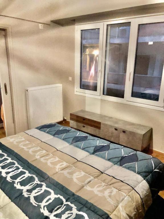 Economy Shared Apartment D In Central Athena Bagian luar foto